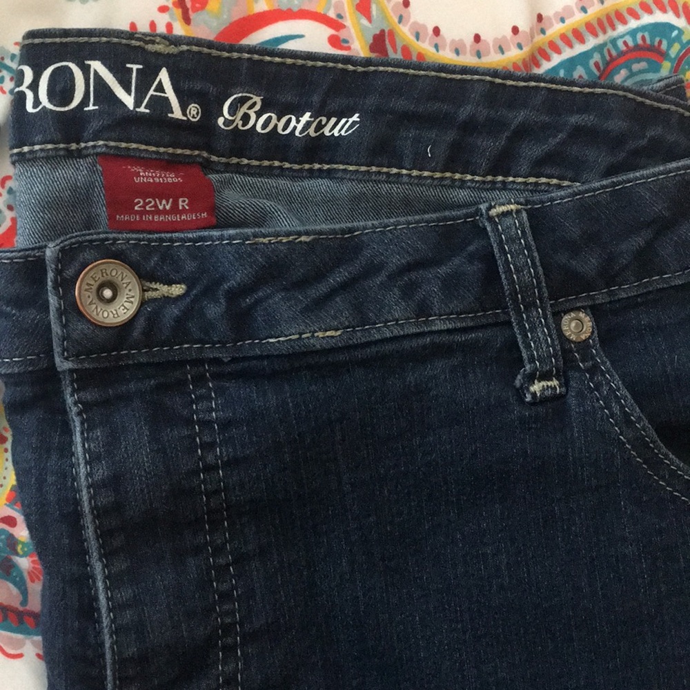 Dark wash bootcut jeans size 22W